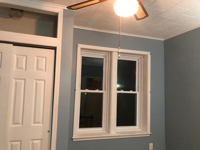 Master Bedroom - 12 Poplar St
