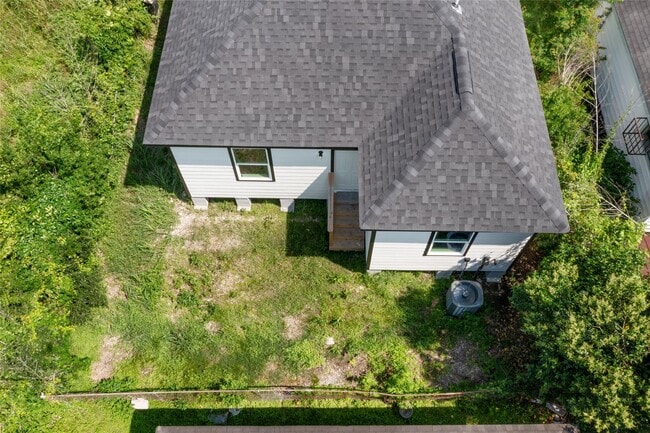 Building Photo - 3220 Josephine St