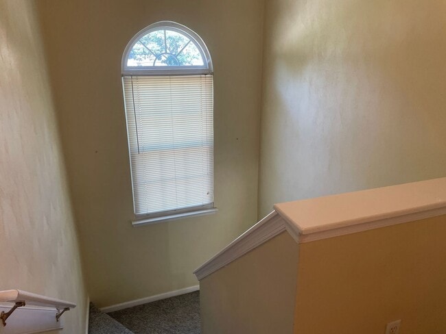 Building Photo - 4781 Cullen Rd