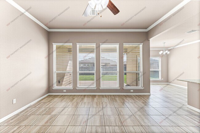 Building Photo - 3 Bedroom- 2 Bathroom in Hills of Westwood