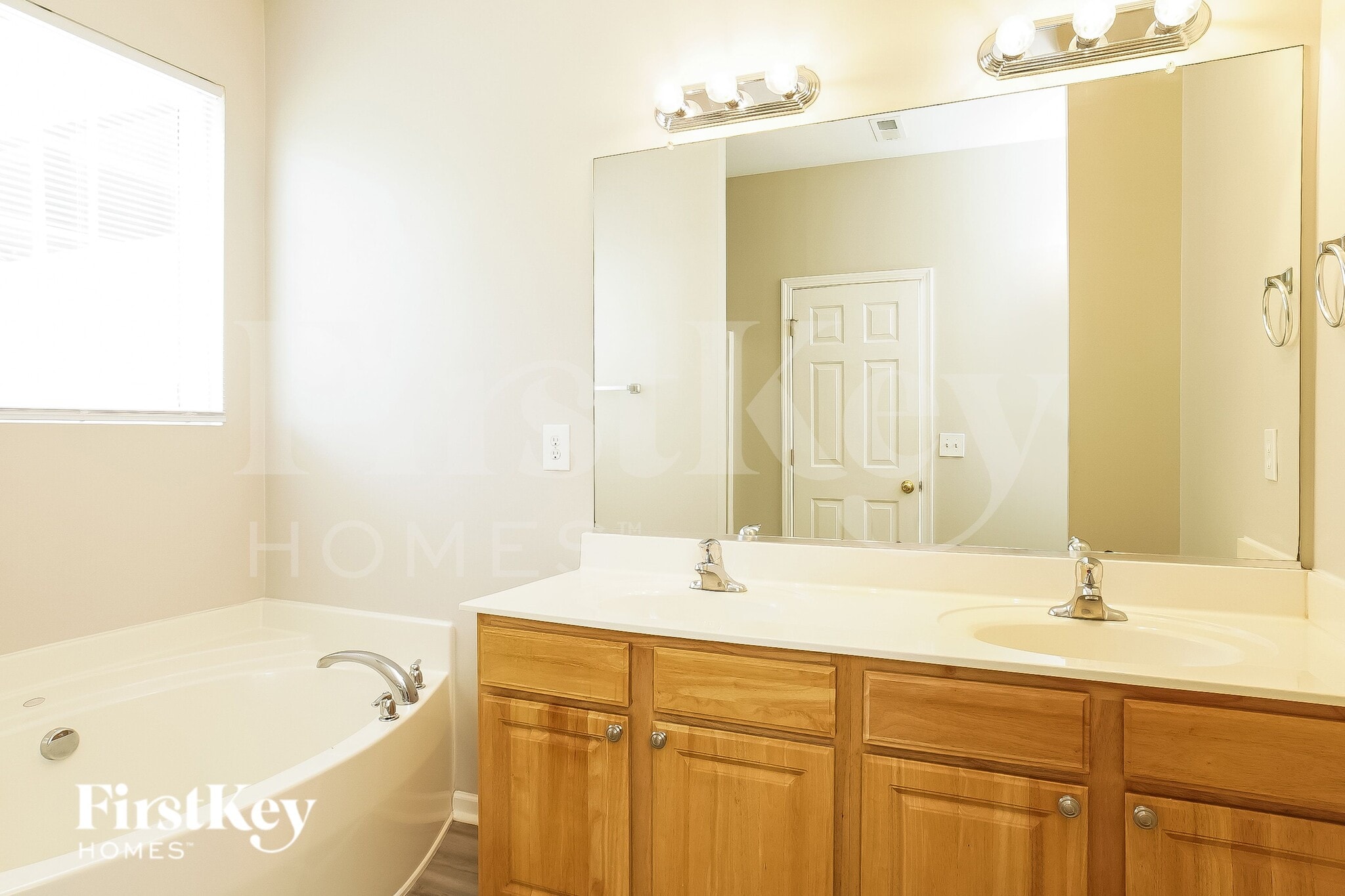 Building Photo - 6101 Elderbush Dr