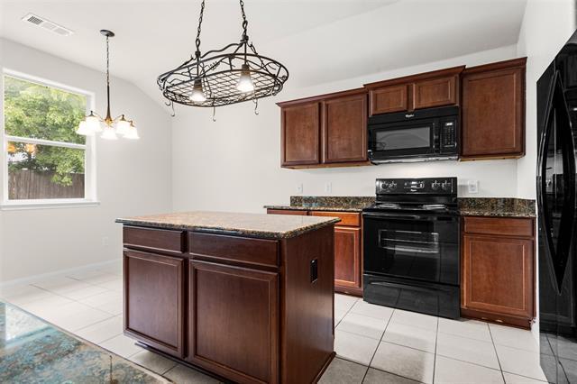 Building Photo - 1104 Primrose Dr