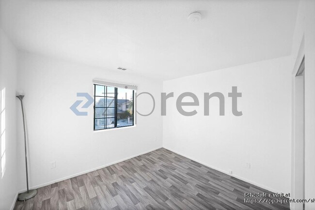 Building Photo - 1300 Mt Diablo St