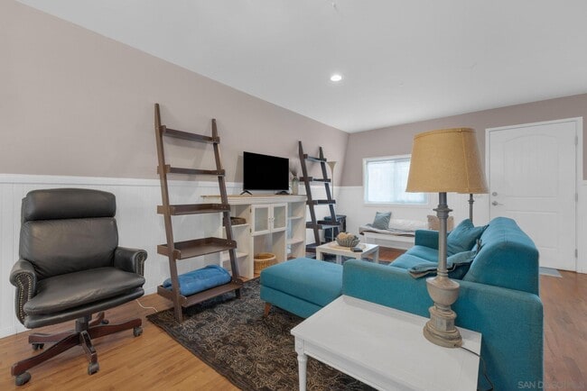 Building Photo - 920 Chapin Dr