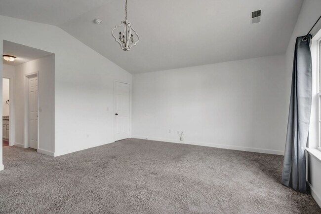 Building Photo - Timber Trail Drive Rental