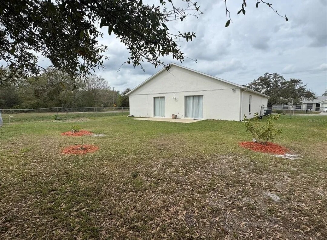 Building Photo - 649 Gazelle Dr