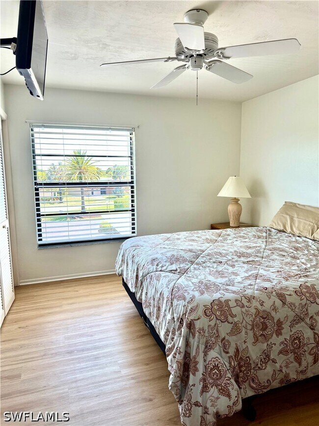 Building Photo - 3605 Boca Ciega Dr
