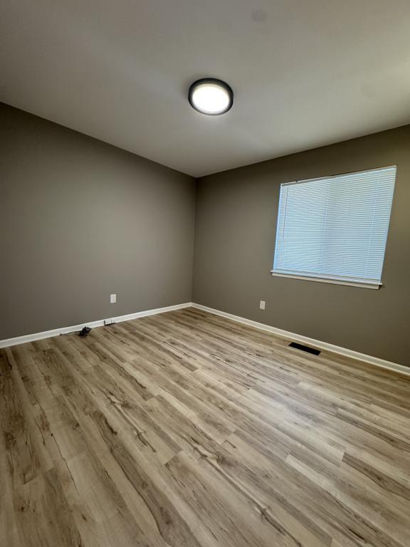 Building Photo - 9206 Greenway Ln