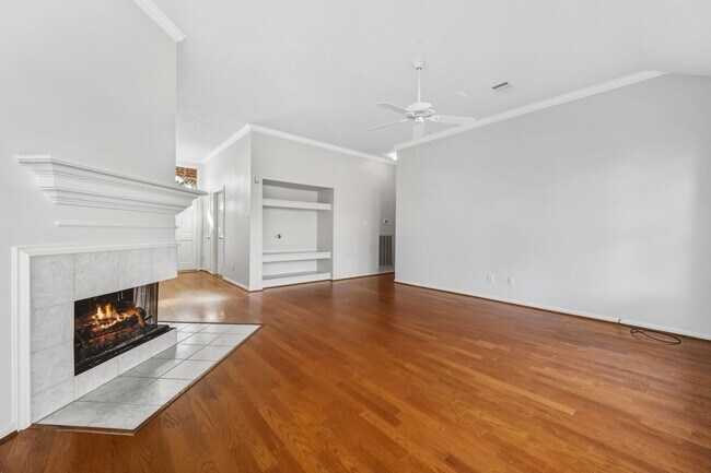 Building Photo - 20814 Lake Park Trail