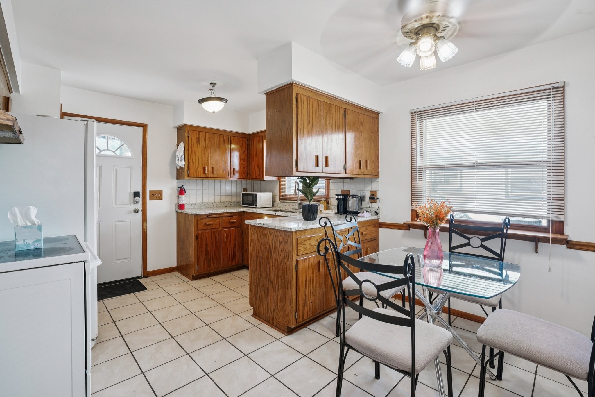 Building Photo - 10785 W Appleton Ave