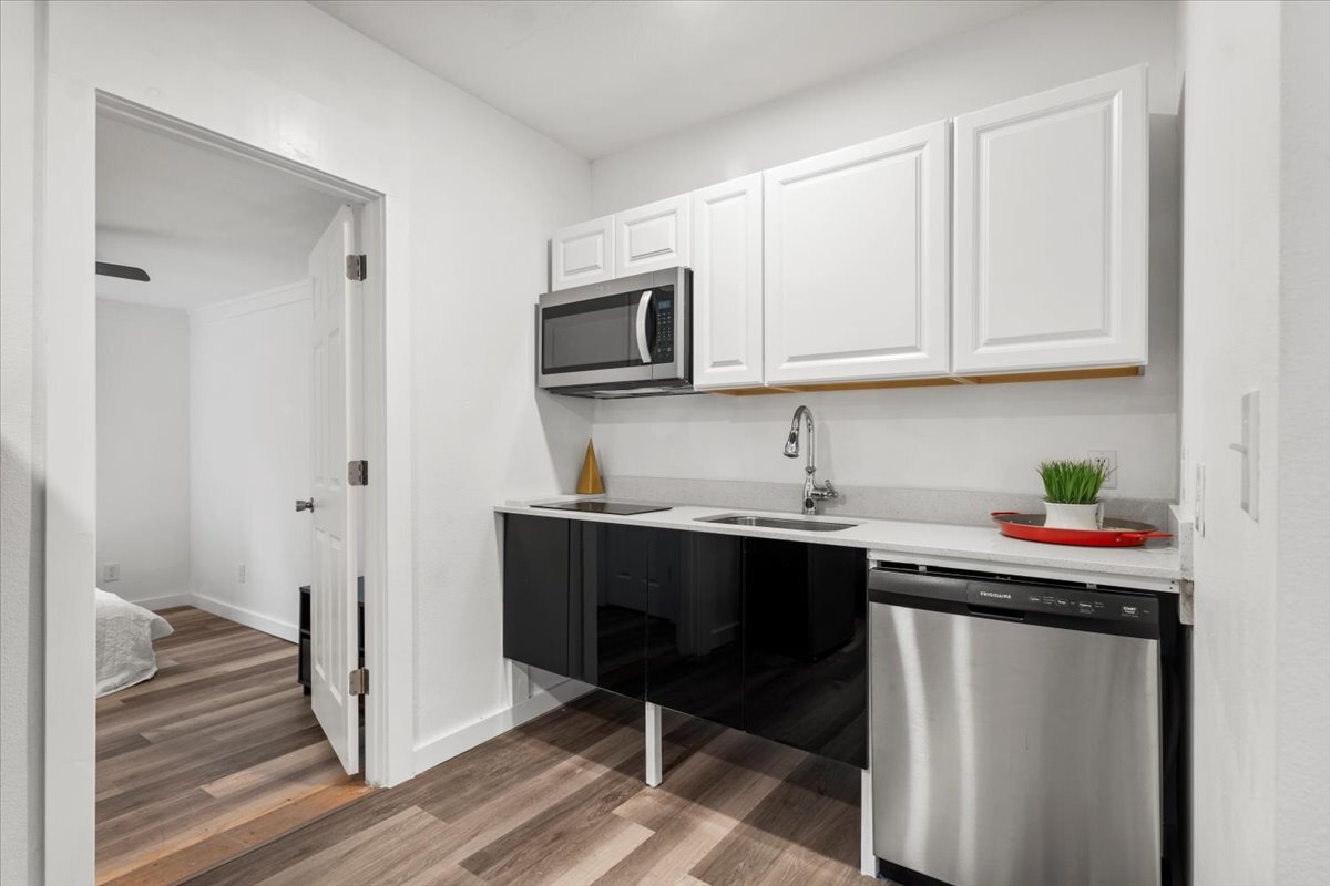 Building Photo - 719 Smith Ave