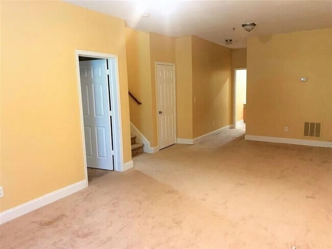 Building Photo - 4896 Pinnacle Dr