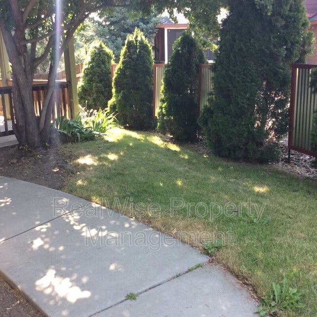 Building Photo - 1730 SW 22nd Ct