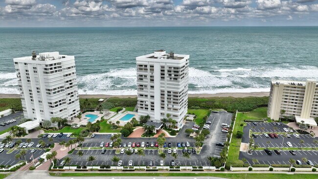 Building Photo - 9960 S Ocean Dr