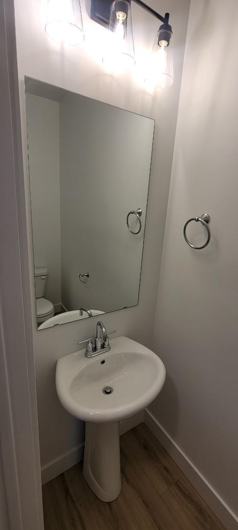 Building Photo - 13612 S Vernet Dr