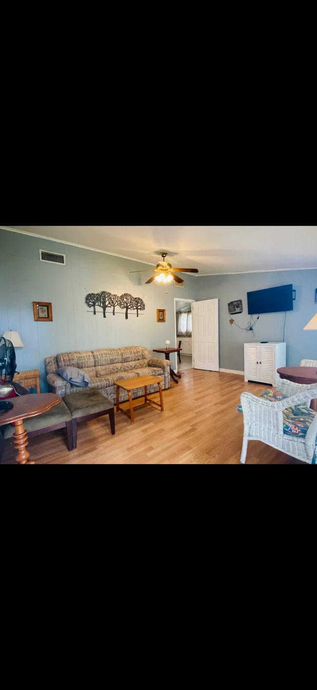 Building Photo - 3303 Colorado Ave