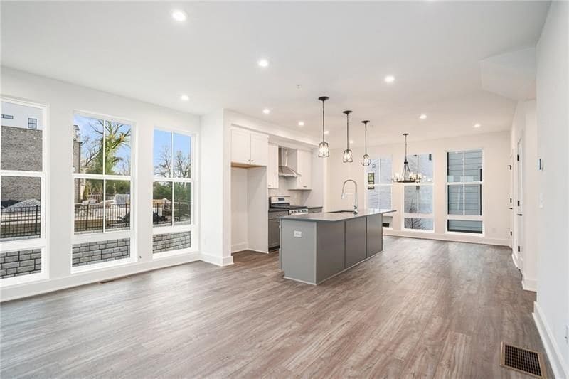 Building Photo - 1823 Gotham Ln NE