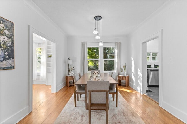 Building Photo - 3750 Totem Ln