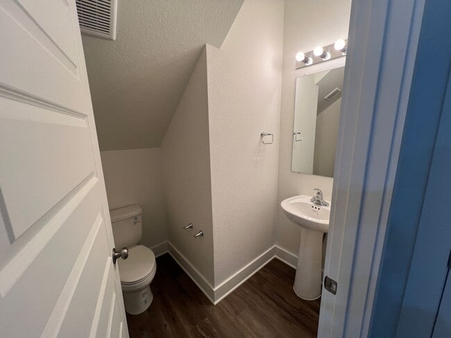Building Photo - Brand new Belton Townhomes ready for move-in!