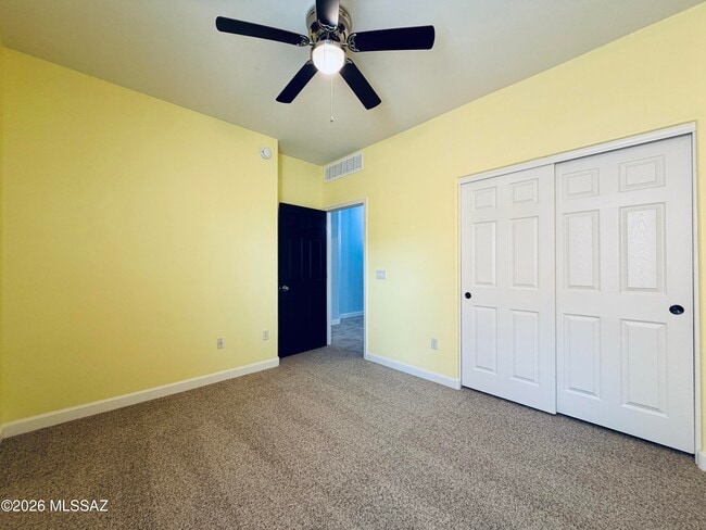 Building Photo - 9859 N Crook Ln