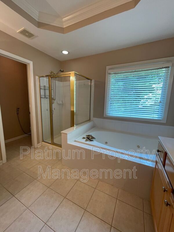 Building Photo - 4916 Durley Ln SE