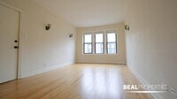Building Photo - 1 bedroom in CHICAGO IL 60613