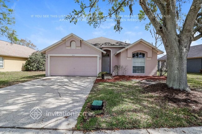 Building Photo - 5902 Azure Dr