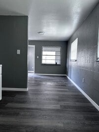 Building Photo - 307-309 3RD TERRACE SW, MULBERRY, FL 33860