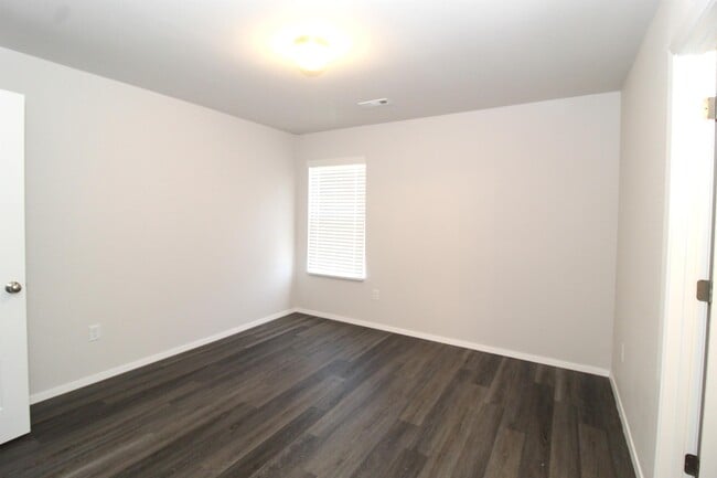 Building Photo - 3321 Gulley Ln