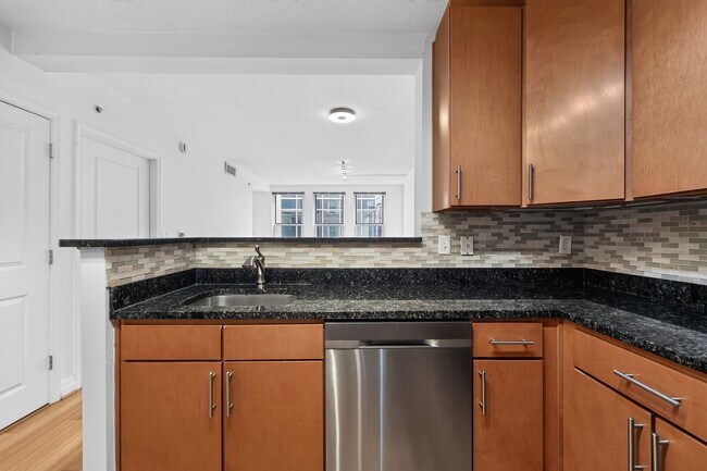 Building Photo - Penn Quarter 1BR Condo with Balcony, Garage Parking, Storage, Concierge, and Rooftop Deck.