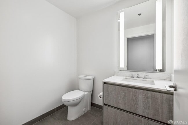 Building Photo - 201 Folsom St