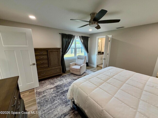 Building Photo - 140 Norwood Ave