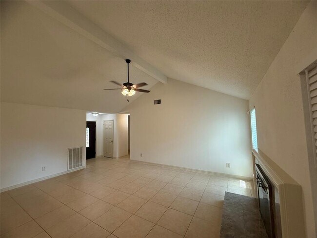 Building Photo - 4034 Kitchen Hill Ln