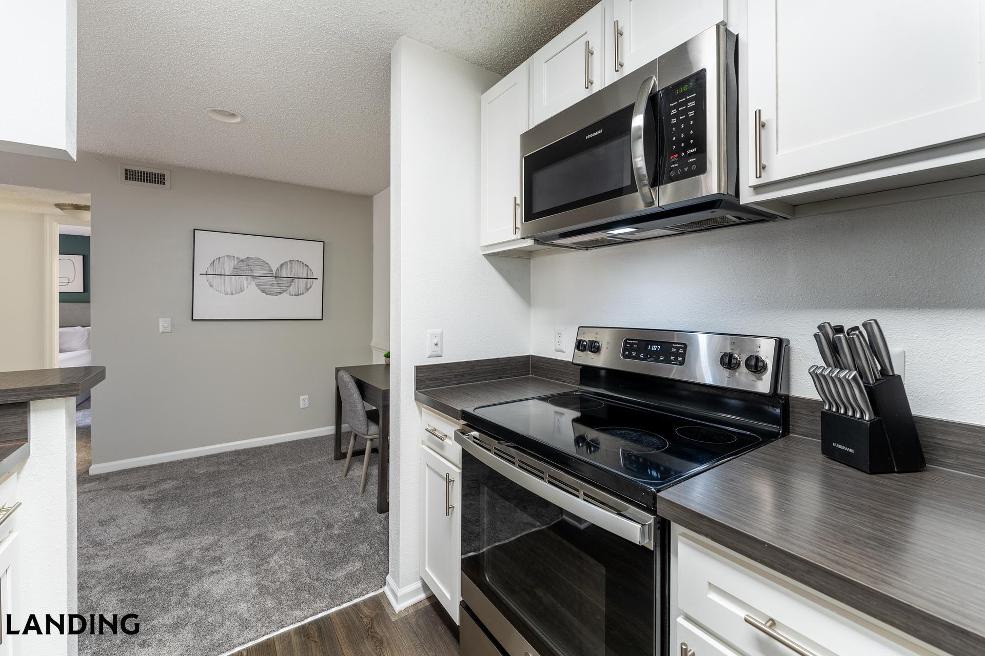 Building Photo - 10263 Whispering Forest Dr