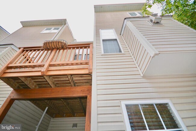 Building Photo - 5006 Grimm Dr