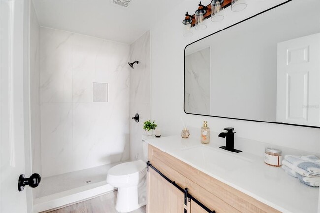 Building Photo - 20 Water Trak