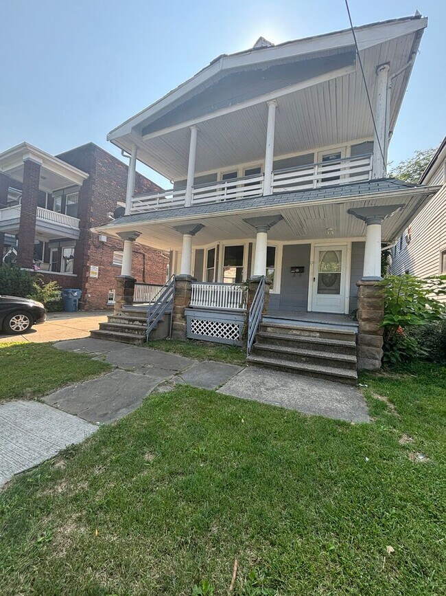 Building Photo - 98th,W.2044