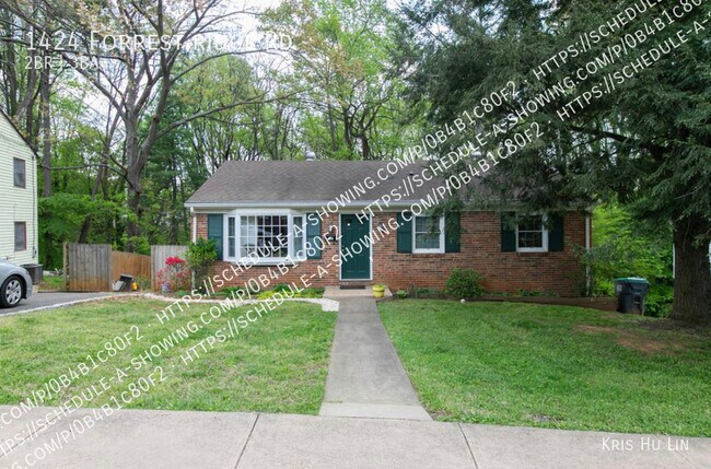 Primary Photo - 2 bed/2 Bath with full basement & Den