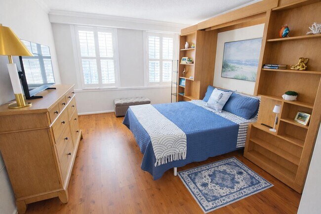 Building Photo - 3475 S Ocean Blvd