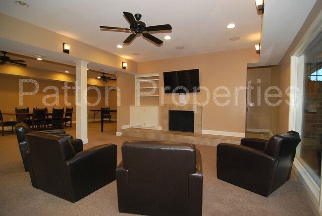 Building Photo - Briargate Condo