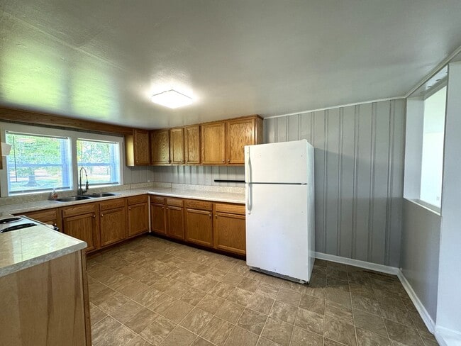 Building Photo - Cutie Brick Ranch