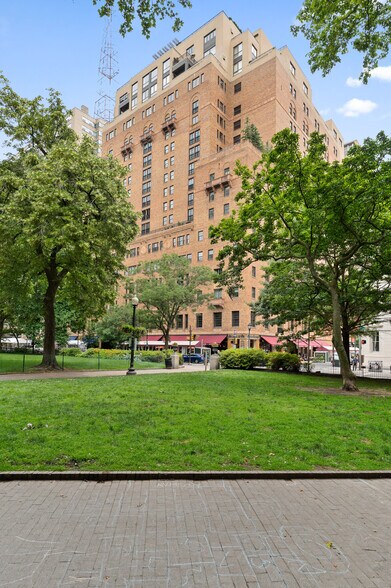 Building Photo - 219 S 18th St