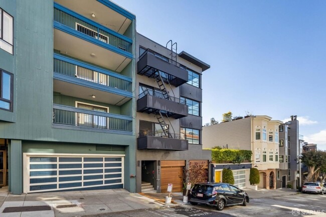 Building Photo - 1831 Grant Ave