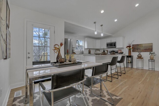 Building Photo - 4075 Gun Barrel Rd NE