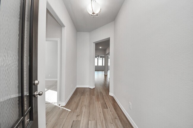 Building Photo - 2968 Golden Dust Dr