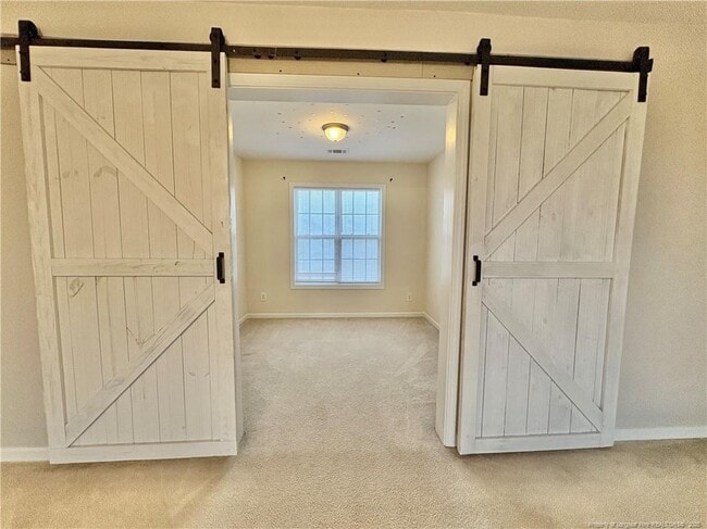 Building Photo - 207 Advance Dr