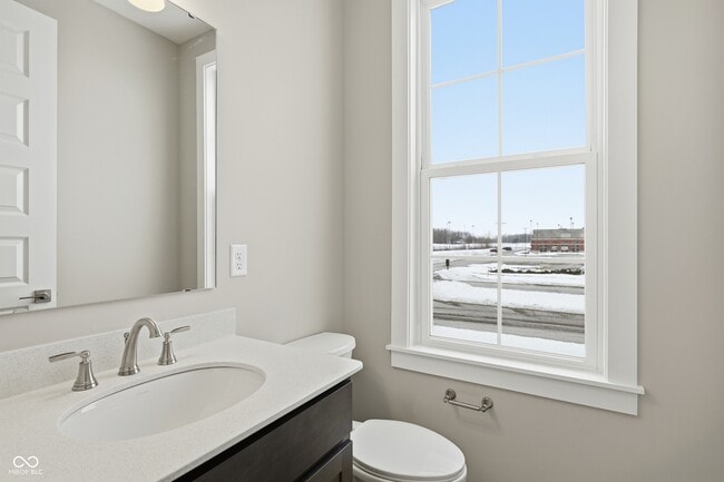 Building Photo - 404 Elite St