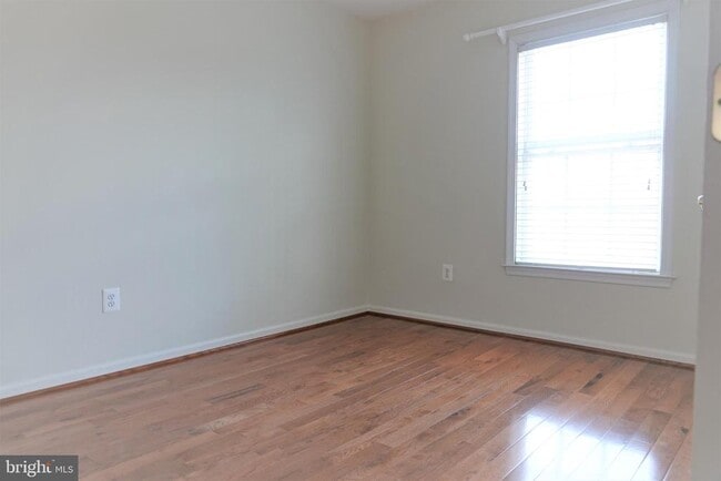 Building Photo - 1112 Pleasant Dr