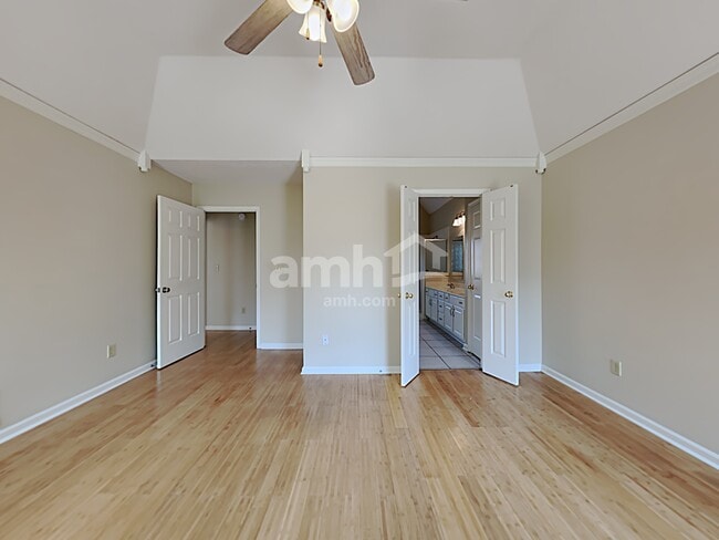 Building Photo - 5005 Bristol Woods