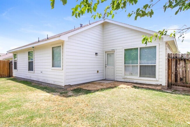 Building Photo - 9422 Camelia Crest Ln